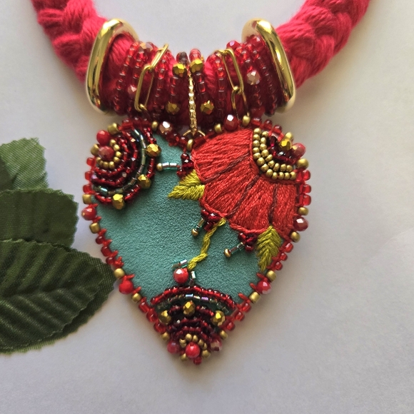 Handembroidered Heart Necklace - Picture 2 of 3
